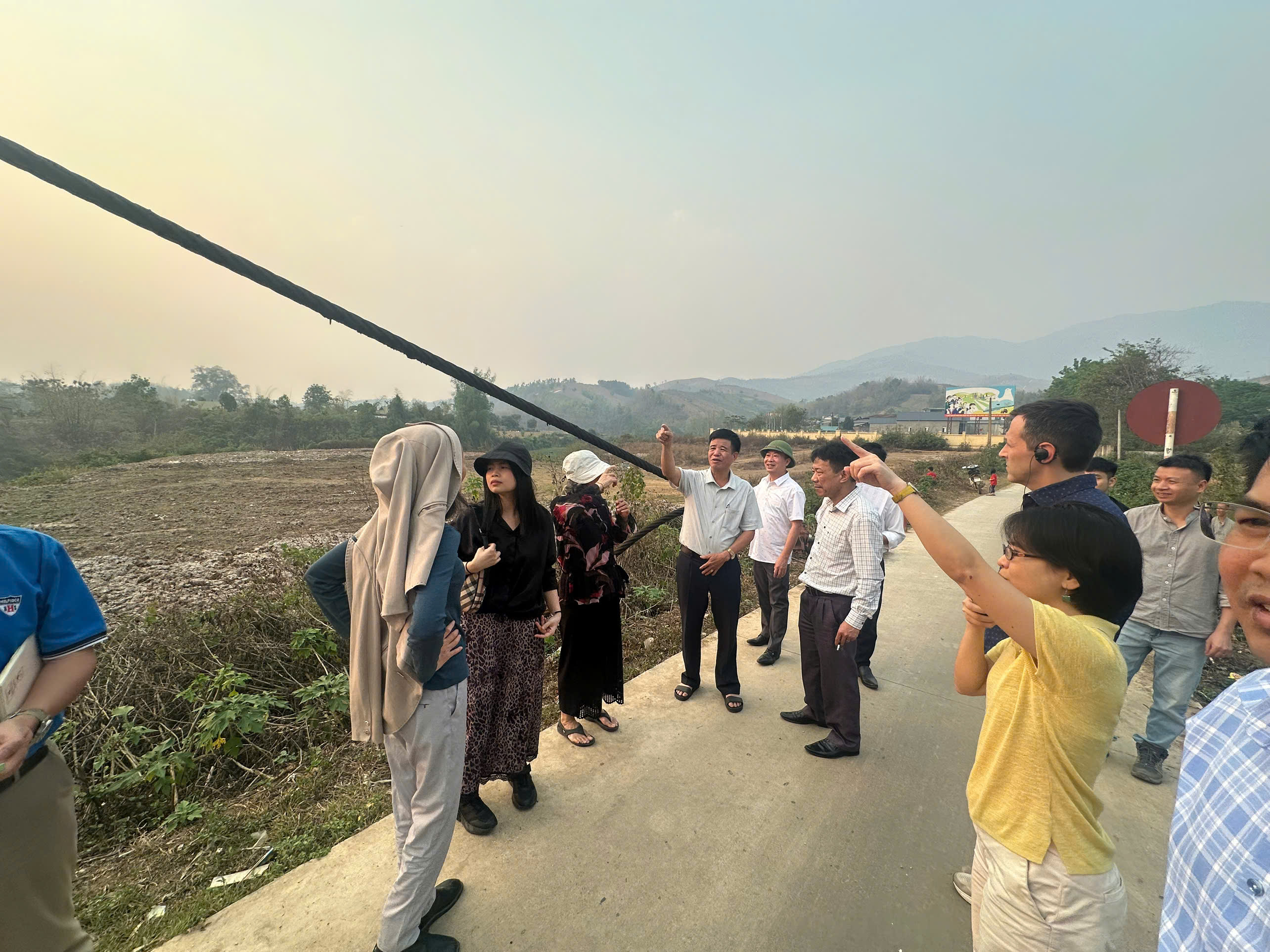 Sở Xây dựng làm việc với ngân hàng thế giới (WB) về Dự án: Nâng cấp giao thông địa phương hiệu quả và thích ứng biến đổi khí hậu - Tỉnh Điện Biên thumbnail